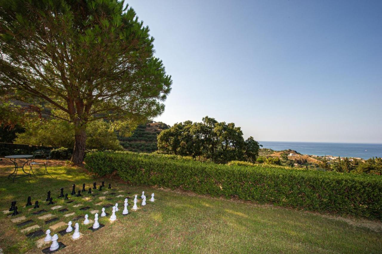 Wild Oak Estate - Stunning Views At A Dreamy Location, By Zantewize Semesterbostad